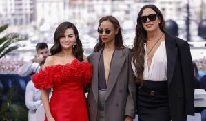 Elton John, Demi Moore y Salma Hayek figuran entre los presentadores de los Globos de Oro Elton John, Demi Moore y Salma Hayek figuran entre los presentadores de los Globos de Oro