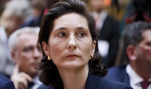 Ministra francesa de Deportes pide sanciones contra jugador que tapó logo contra homofobia