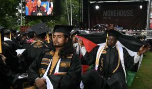 Biden enfrenta protesta silenciosa por Gaza y promete a estudiantes trabajar por la paz en Oriente
