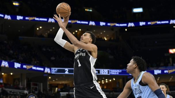 Wembanyama, primer novato en el equipo ideal defensivo de la NBA