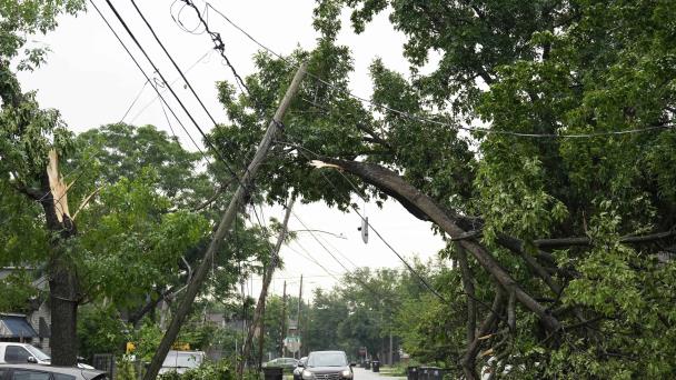 Tormentas provocan fuertes granizadas, intensas lluvias y tornados en la región centro-norte de EEU
