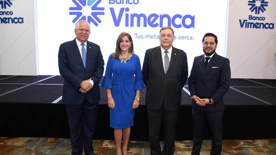 Banco Vimenca reúne a clientes corporativos para conocer las perspectivas económicas locales y globales