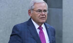 Juicio de Bob Men&eacute;ndez en pausa luego de que miembros del jurado quedaran atrapados en elevador