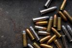 Condenan a 10 años de prisión a mujer por contrabando de municiones en Elías Piña