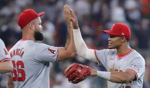 Paris suena su 1er jonr&oacute;n en MLB y Angelinos vencen a Astros