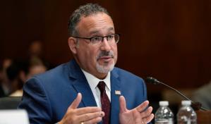 El gobierno de Biden cancela préstamos estudiantiles a otras 160.000 personas