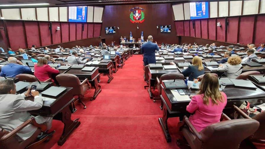 Diputados retoman trabajos tras las elecciones en medio de lamentos de los opositores