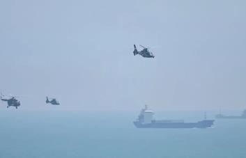 China realiza ejercicios militares cerca de Taiwán y promete sangre