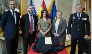 EE.UU. devuelve a Espa&ntilde;a un libro del siglo XVI que fue hallado en una caja sospechosa