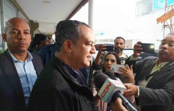 Presidente de la JCE llega a la junta electoral de SDO para verificar conflicto por conteo de votos