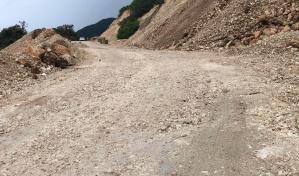 MOPC dispone cierre total del tránsito por tramo El Derrumbao en carretera Barahona