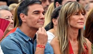 Pedro Sánchez defiende la honradez de su esposa de los ataques de la oposición y de Milei