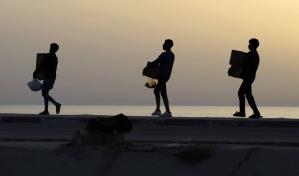 Palestinos reciben la primera ayuda entregada mediante muelle flotante de EE.UU. en Gaza