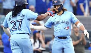Bichette batea HR y remolca 3 y Azulejos derrotan 9-2 Medias Blancas