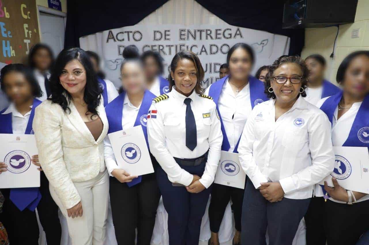 CND certifica 22 internas del Centro de Corrección y Rehabilitación Baní Mujeres
