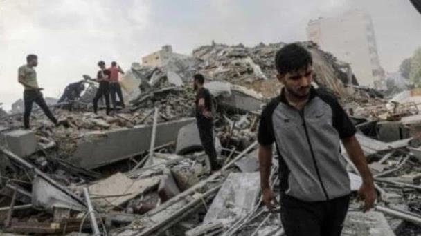 Israel sigue bombardeando Gaza, con un ojo puesto en la CIJ