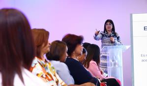 Hotel Crowne Plaza Santo Domingo celebra las madres con charla