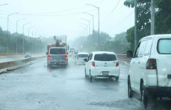 Declaran alerta amarilla para el Gran Santo Domingo ante aguaceros por activa onda tropical