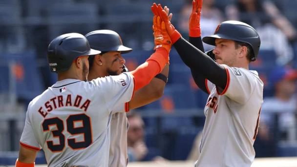 Díaz desperdicia oportunidad de rescate con Mets y Gigantes ganan 7-2 en 10 entradas