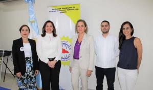 Adavit y Embajada Argentina presentan destinos turísticos