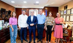 Nestlé y UNICARIBE se unen en evento para motivar el futuro de jóvenes emprendedores dominicanos
