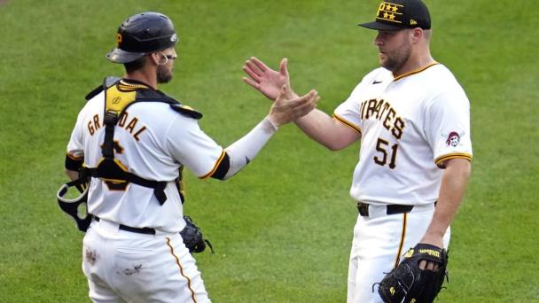 Mitch Keller mantiene a raya a Bravos en victoria de Piratas por 4-1