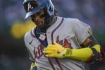 Ronald Acuña Jr. abandona juego ante Piratas por dolencia en rodilla Ronald Acuña Jr. abandona juego ante Piratas por dolencia en rodilla