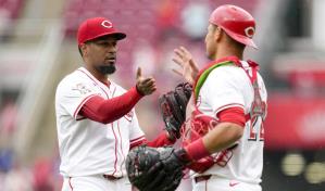 Rojos completan barrida y propinan 5ta derrota seguida a los Dodgers