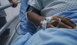 Joven permanece hospitalizada tras caer de un juego mecánico en movimiento en Valverde Joven permanece hospitalizada tras caer de un juego mecánico en movimiento en Valverde