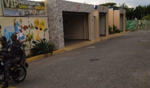Dictan un año de prisión preventiva a acusados de matar adolescente en cabaña en Azua