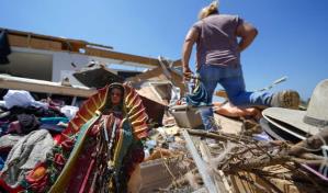 Condado del norte de Texas queda en ruinas tras paso de tornado