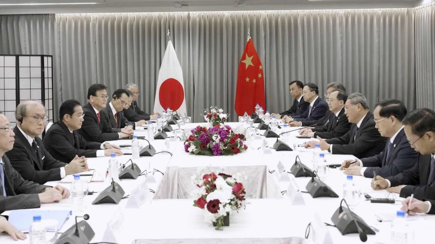 Primer ministro chino acepta cooperar con Seúl y Tokio, pese a reproche velado por cercanía a EE.UU.