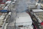 Fuego afecta importadora de la avenida Duarte en el Distrito Nacional