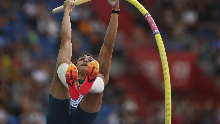 Armand Duplantis gana en Ostrava pero sin récord del mundo