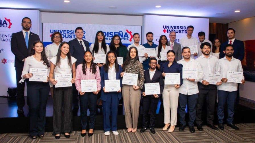 Presentan resultados de programas "Universidad + Industria y "Diseña con la Industria"