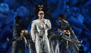 J Balvin postula su candidatura al trono del reggaeton en el Pabellón Olímpic de Badalona