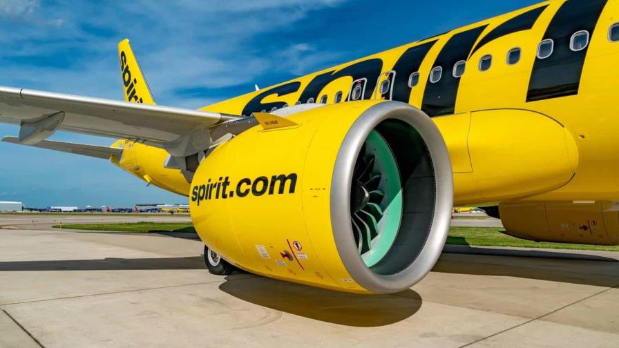 Spirit Airlines se derrumba en bolsa ante posible quiebra