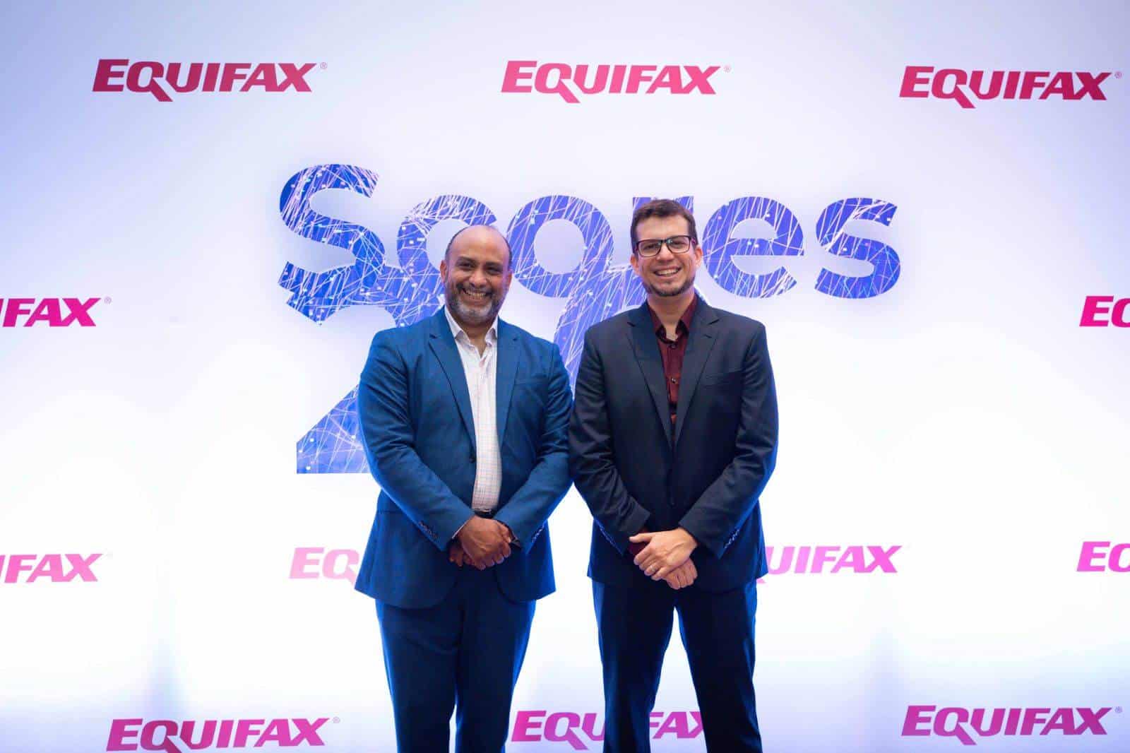 Albert Adam, Manager Director de Equifax Dominicana junto a Sergio Miller.