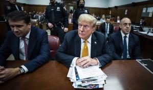 Jurado concluye primer día de deliberaciones sin alcanzar un veredicto en juicio a Trump