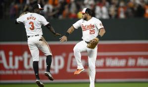 Con grand slam de Gunnar Henderson, Orioles vencen a Boston