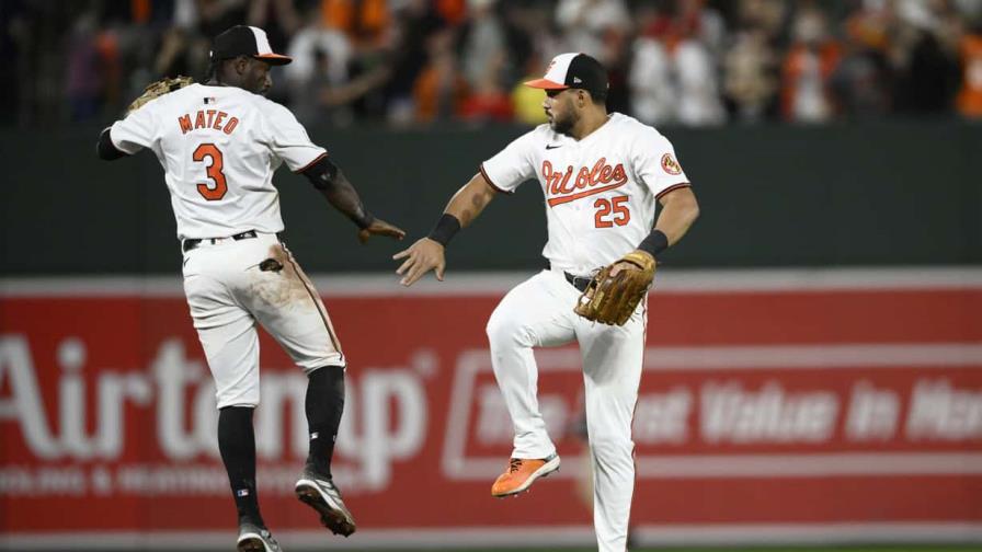 Con grand slam de Gunnar Henderson, Orioles vencen a Boston