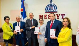 Actualización de Normas de Regulación de Escuelas de Medicina busca mejorar condición de estudiantes