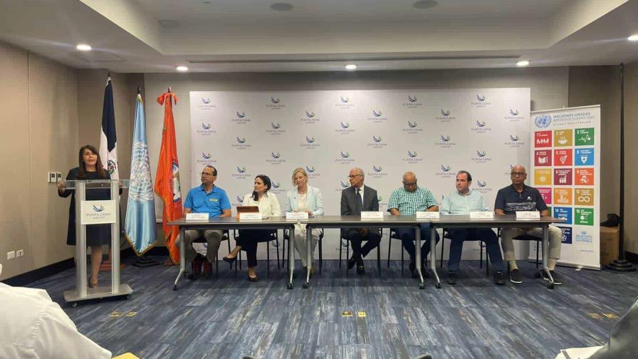Capacitan a funcionarios del Aeropuerto de Punta Cana para enfrentar desastres y crisis