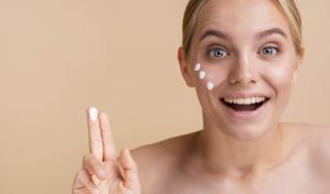 Las mejores técnicas para aplicarse una crema cosmética
