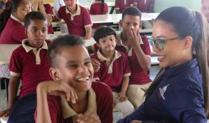 El INEFI acude a la Escuela Especial de Bonao