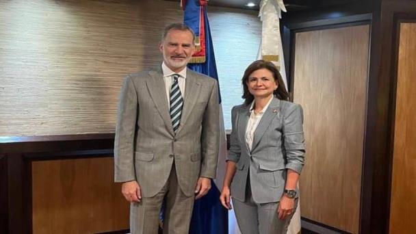 El rey de España Felipe VI asistirá a la investidura de Abinader
