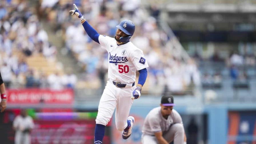 Mookie Betts y Freeman jonronean y respaldan sólida salida de Stone, Dodgers ganan