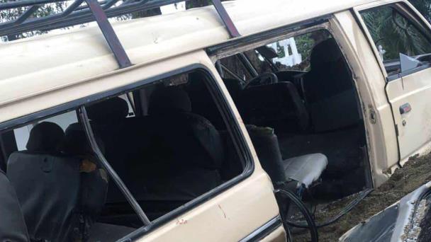 Guagua se accidenta en Baitoa de Santiago; hay un muerto y diez heridos
