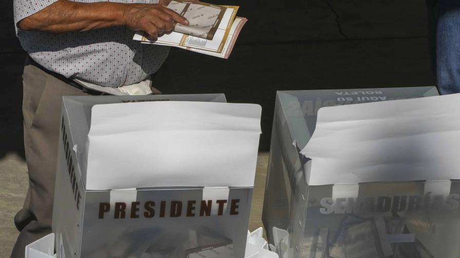 Más del 12 % de los centros electorales de México aún no abren tras 4 horas de jornada