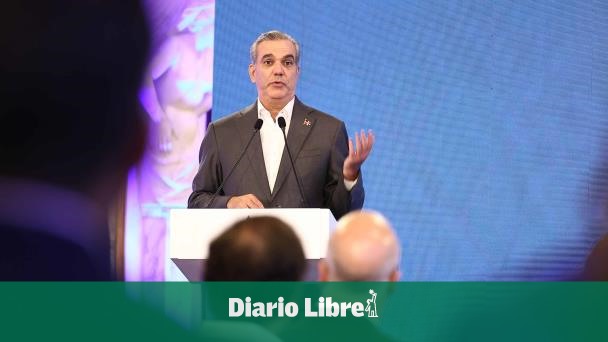 Abinader reacciona a quejas por tiempo de espera en Pasaportes